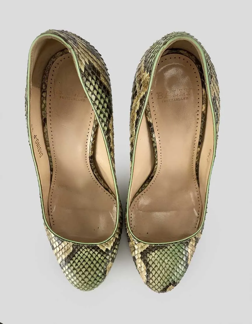 Bally Closed Toe Snakeskin Pumps 38 Eu 7.5 US