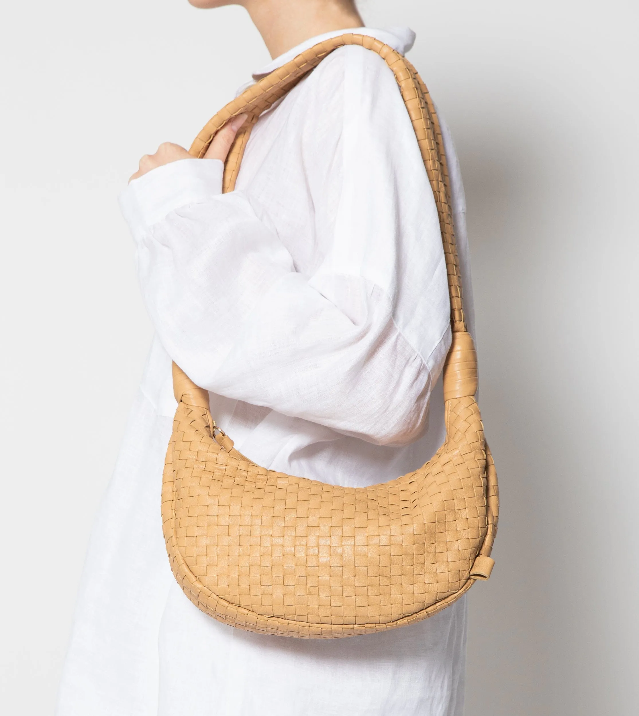 Dylan Woven Handbag | Tan