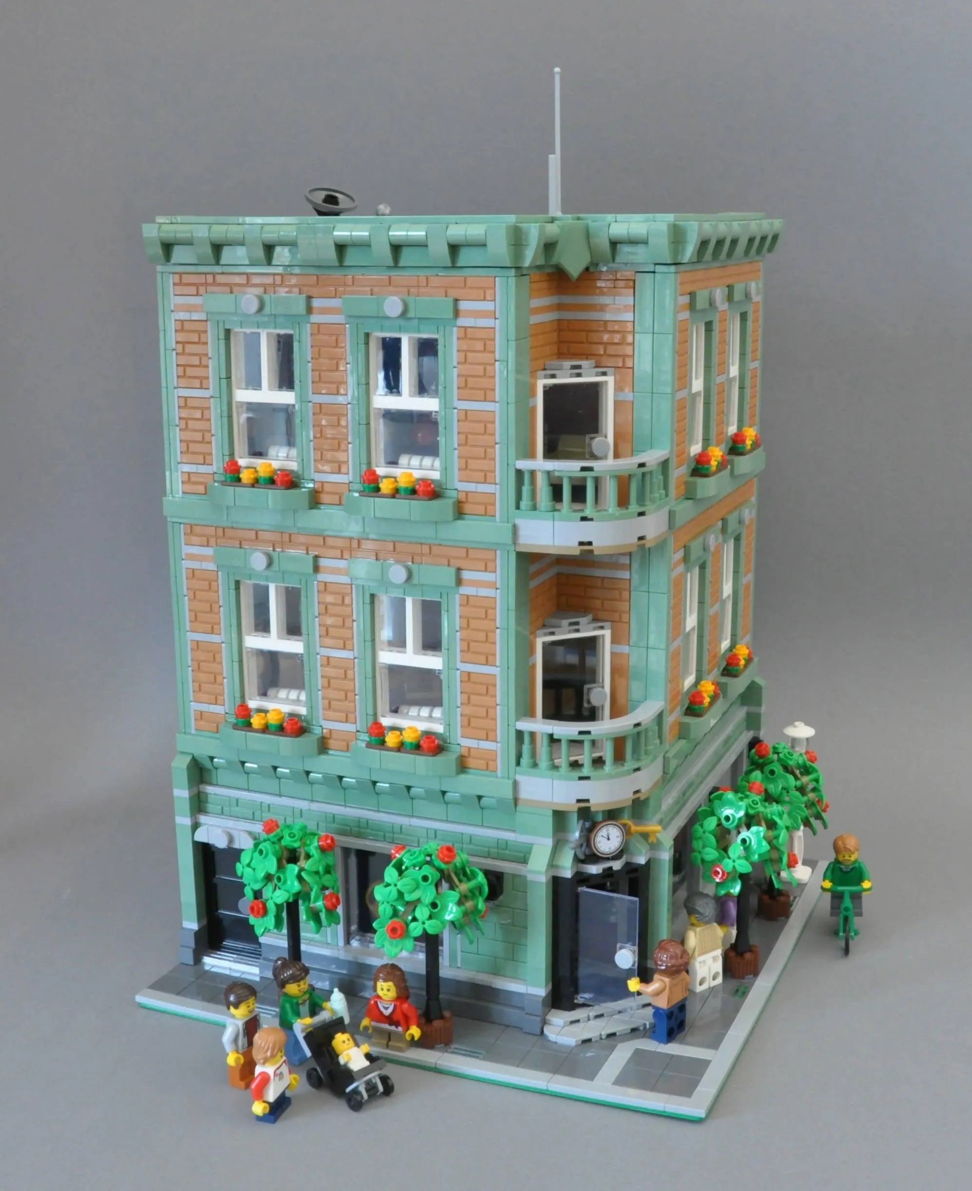 Modular Antique Shop